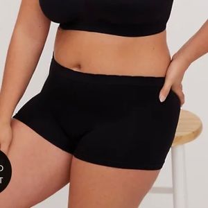 NWT Torrid Black Seamless Boyshort Panty